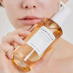 Madagascar Centella Light Cleansing Oil 200ml - SKIN 1004